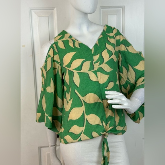 By Design Green and Cream Leaf Print Women's Top Size Small - Picture 13 of 13
